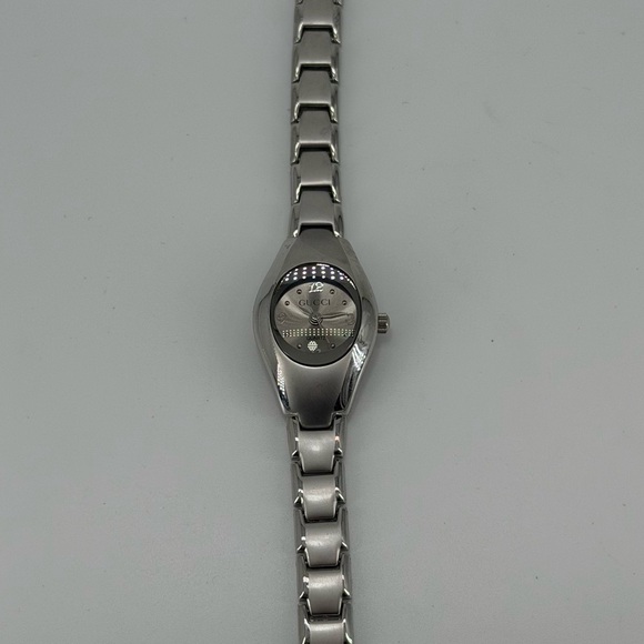 Gucci Y2K Stainless Steel Oval Bracelet Watch Quartz Swiss Made Women’s - Picture 8 of 12
